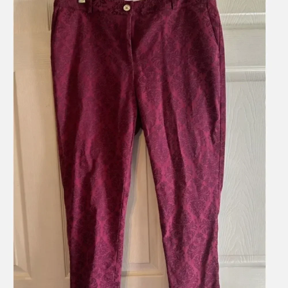Michael Kors Women’s Pants Size 14 Red with Darker Baroque Pattern NWOT
